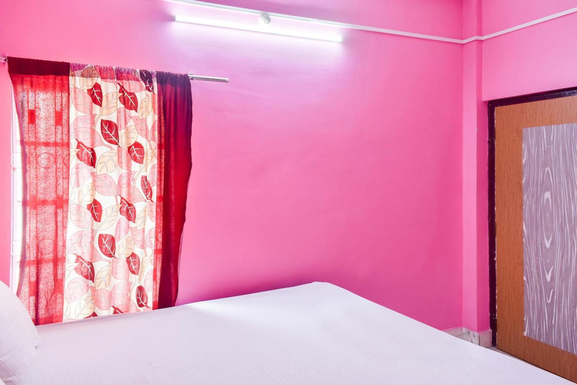 Super Hotel O Pradhan Nagar Siliguri Esterno foto