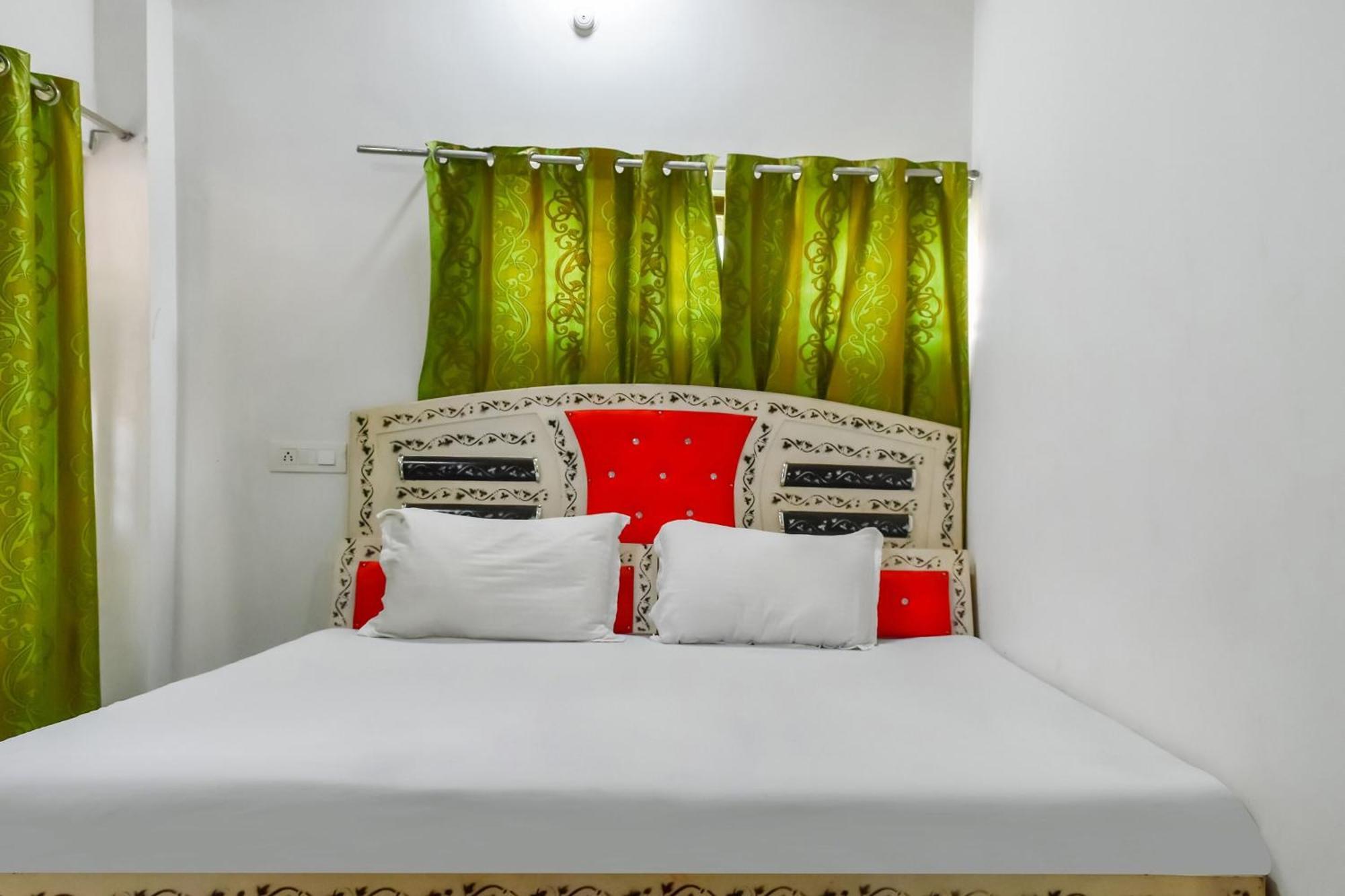 Super Hotel O Pradhan Nagar Siliguri Esterno foto